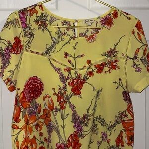 Lily White Graphic floral tee w/ poppies, peonies, foxglove, caged, keyhole
